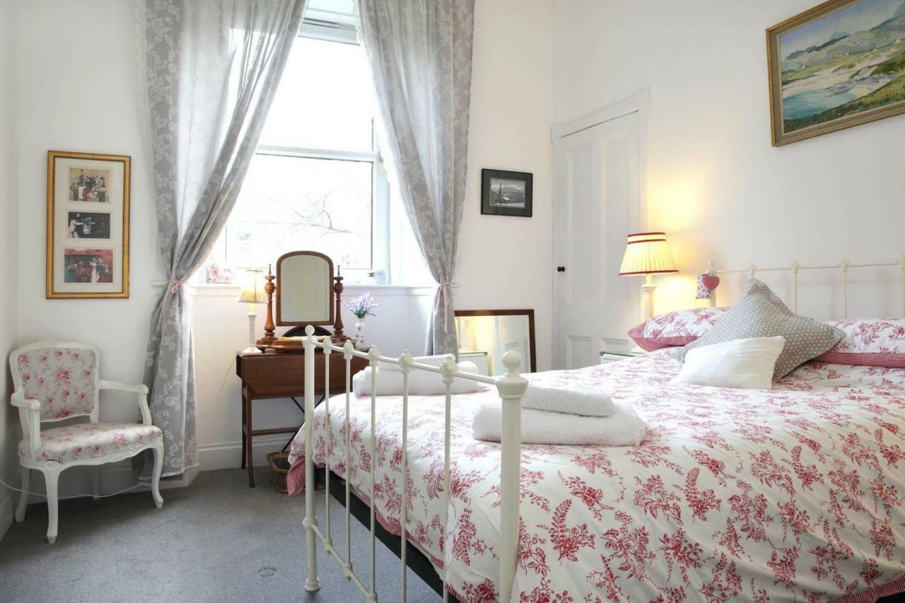 5 Star Beautiful & Vintage, Spacious Apt In Chic Location! Единбург Екстериор снимка